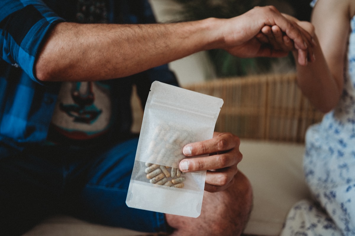 Energy and endurance supplements for active men